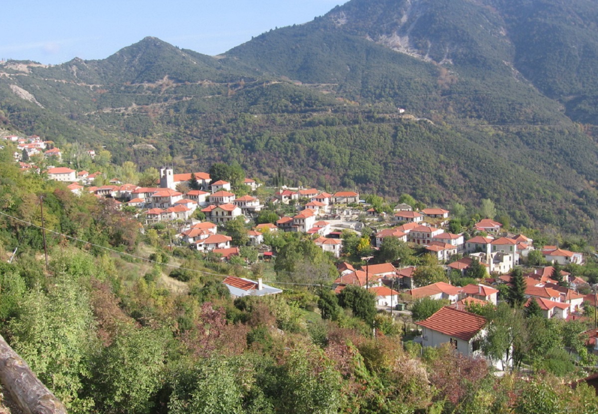Χειμερινή εκδρομή στον ήσυχο Πλάτανο της ορεινής Ναυπακτίας.