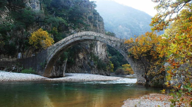 Ορεινή Ναυπακτία: Το μέρος της Ελλάδας με τα πανέμορφα ορεινά χωριά