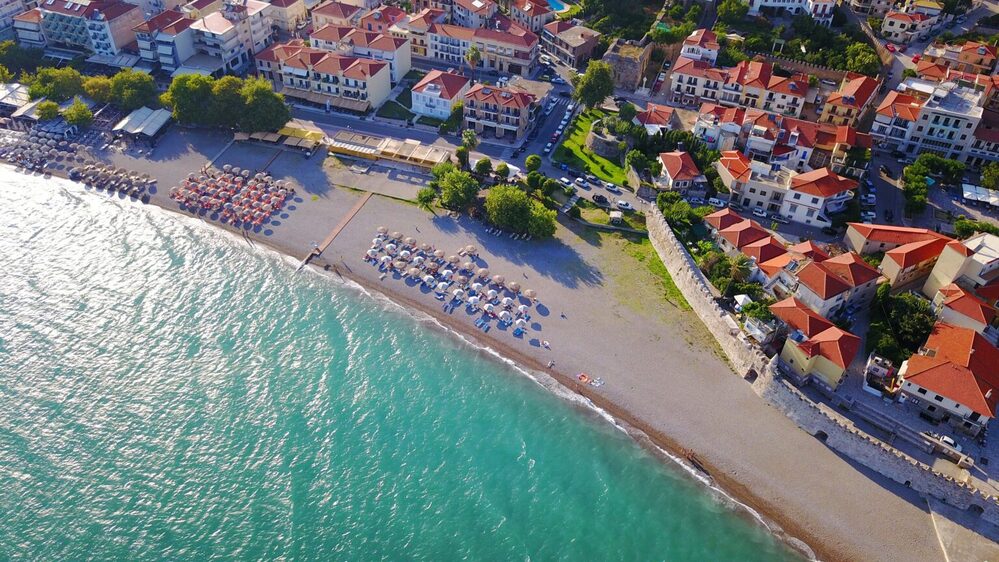 Ναύπακτος, βόλτες εντός και εκτός πόλης. Ένας τόπος για όλους τους μήνες του χρόνου, πανέμορφος, ιστορικός και χαλαρός την ίδια στιγμή.