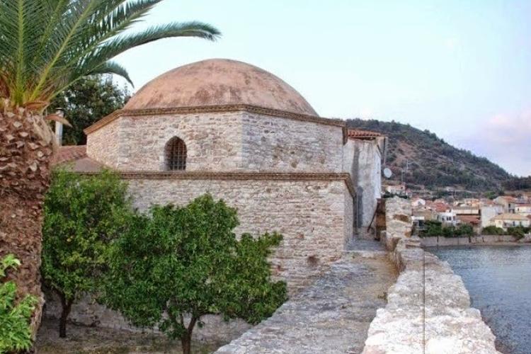 Το Φετιχιέ Τζαμί στη Ναύπακτο