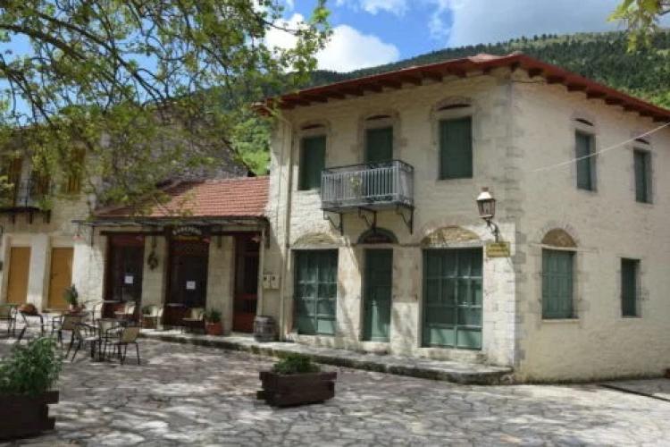 Κράβαρα: «η βόρειος περιοχή της επαρχίας Ναυπακτίας»