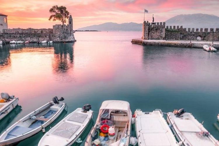 Ναύπακτος: Ο Παράδεισος βρίσκεται μόλις... 216 χμ μακριά!