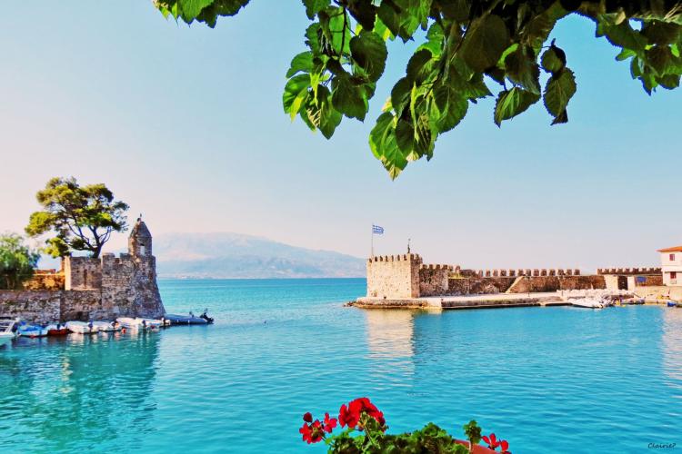 Αυτή την άνοιξη, μία πόλη της Ελλάδας θα σε κάνει να την ερωτευτείς.