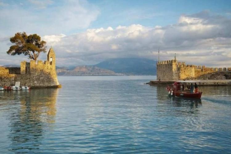 Ενετικό Λιμάνι Ναυπάκτου