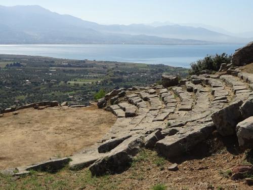 Αρχαίο θέατρο Μακύνειας