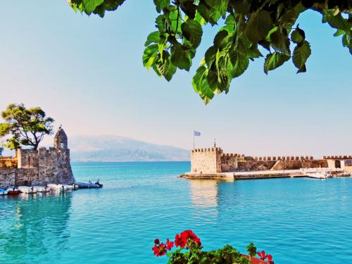 Αυτή την άνοιξη, μία πόλη της Ελλάδας θα σε κάνει να την ερωτευτείς.